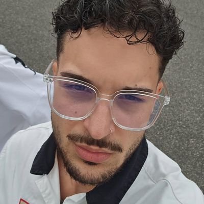 jovcer6's profile picture. r6 retired

ig: jov.milevski