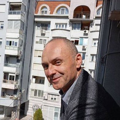 Narodni poslanik Zeleno-levog fronta @ZLF_poslanici
Docent na Filozofskom fakultetu u Nišu
Piše za @Pescanik