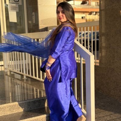 iqraanwar0's profile picture. 