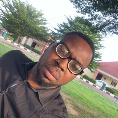 Medical Doctor and Health Writer |Webflow Developer|Hip hop and Poetry|🏀