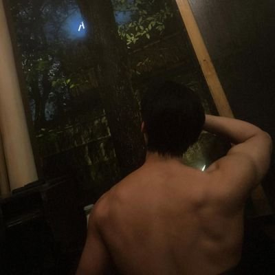 errrggzz's profile picture. don't mind me.