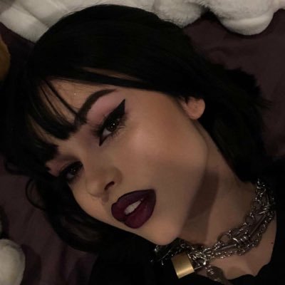 Lyme_Thyme's profile picture. floating in space