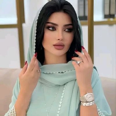 - اللَّيْلُ لَا يَزِيدُ شَيْئًا سِوَى هَذَا الشَّوْقِ الَّذِي يَسْرِقُ النَّوْمَ، وَيَزْرَعُكِ فِي خَيَالِي حُلْمًا لَا يَنْتَهِي. 🖤