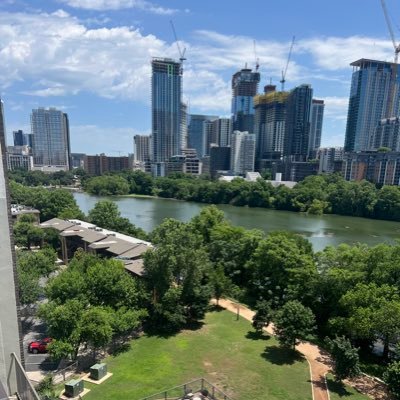 Sennai17's profile picture. 