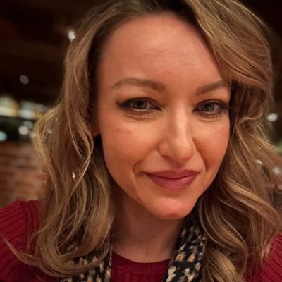 ErinMarie266's profile picture. 