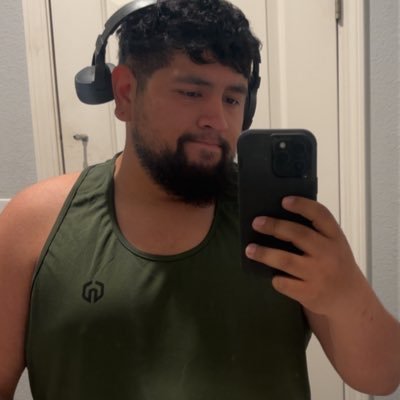 26yr old Texan working in the oil & gas industry. chub,pup (Kuma) solo content but willing to make content with others just DM me 😉 currently in OKC