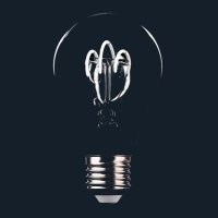 Tin Light 💡 (@sniffbliff) 's Twitter Profile