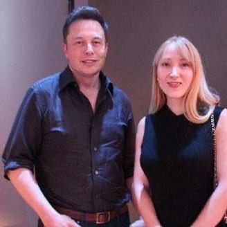 LisaMacpaul's profile picture. Mother and wife 🙂 working with Elon musk as personal Assistant @spacex @tesla