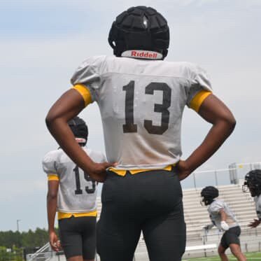 MackLagen's profile picture. 6’0, 200, play for East Lauren’s high school, Defensive End, Outside linebacker and Running back/#478-304-6866
