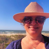 Chrystal Jones Owner/CEO #NoHassleTravel✈️ (@chrystaljo91239) 's Twitter Profile