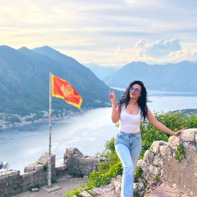 vavelyavazgecti's profile picture. 