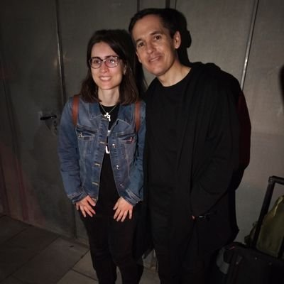 vivirmuriendo_'s profile picture. Fangirl, English teacher, opositora y melómana. Clarinetista y aprendiz de piano. Tortuga. Real Madrid. Música, series y libros. Pablo². The Vamps (2/4+band).