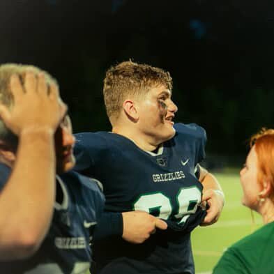 CVHS 2028| D-Line and Fullback|6’0 214lbs| 405lbs Bench Press| Power Clean 225lbs| Squat 545lbs|3.88gpa| Phone:470-791-8158| Email:ridgecamp091809@icloud.com|
