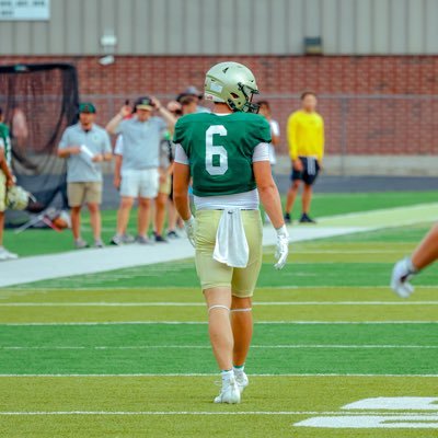 c/o•2026•Adairsville•High•School•6’4•220• Football•TE/WR/FLEX/DE•4.54 40•🅾️ffers:4•GPA•3.7📚•77in Wingspan•📞•7062632449•HC•@jonathan_cudd•