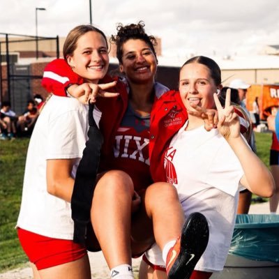 NHS ‘26 | 5’6 175 | Shot put 12.71 m | Discus 36.31 m|🏋🏽♀️ Squat 355 x1 Bench 235 x1 | 📞: 417-576-5443