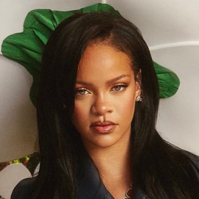 Fan Account | O fã site mais atualizado sobre a cantora @rihanna no Brasil | Contato: siterihannaonline@gmail.com | No ar desde 2014!