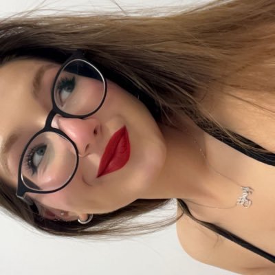 iremeyluleroglu's profile picture. motorları maviliklere süreceğiz @galatasaraysk