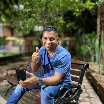 Barranquillero 101% ; Juniorista a morir; Amante del buen vallenato - Papá de Gabriela & Emiliano