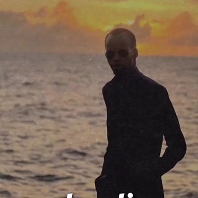 Sougoudi_01's profile picture. _𝑫𝑨𝒁𝑰 𝑽𝑰_ Pragmatique 🇹🇩 📚.