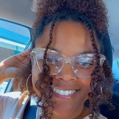 •mother👩👦💙 •author & reader✍🏽📚(@BreiiWrites) •one-of-a-kind 🥰