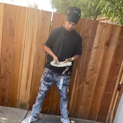 dababydotis getrichordietryin #freemydoits Deathb4Dshonor Youngest n9gga lit ......BLRDD 💕🩸👩🏾🎤 #artist
