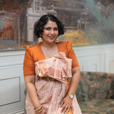 Formerly @ayenume | Saree Enthusiast | Tarot Consultant | Marketing Professional | Digital Media Trendspotter | Avid Reader