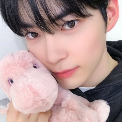 hanyujin1e's profile picture. ೨°౿. lovely #한유진 #장하오 #성한빈🥣 🌟🍎🏄🏻‍♀️