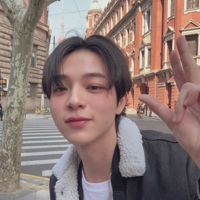 mmandmkbv2's profile picture. เล่นแอคหลัก : @mmandmkb มากกว่าแอคนี้ค้าบ 🥹 #แม็กกี้บาส #6CODE