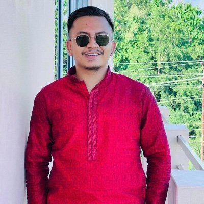 prajwaligt6's profile picture. Dynamos Ultras ❤️
देह शिवा बर मोहे ईहे, शुभ कर्मन ते कभुं न टरूं
न डरौं अरि सौं जब जाय लड़ौं, निश्चय कर अपनी जीत करौं
Script writer ✍🏻