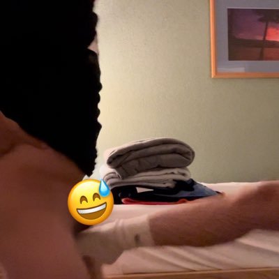 18+ ONLY | 24 | I’ll pay you to kick me in the balls… check my pinned