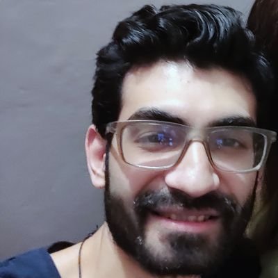 30 🇵🇰🇸🇦🇹🇷🇦🇪 Tech Enthusiast 📱👨💻 Loves travelling ✈️