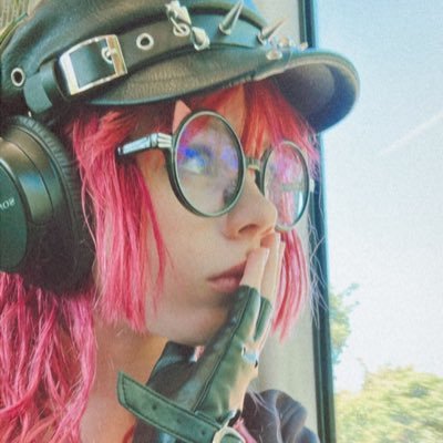 20 • girlblogging • all opinions my own • 🎢: 120