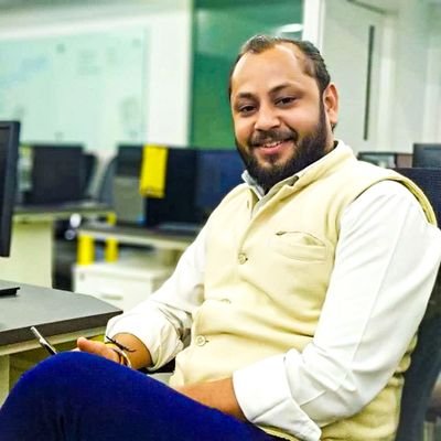 AajTak || Media Excellency Awardee🏆|| Travelling Journalist 🪂 || चलता फिरता Google🌍 || 5Oct || चाय ❤️ || पहाड़ || बाइक || Pure ||Vegeterian 😃