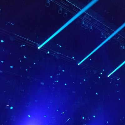 なとりさんが好きです。時々LIVEぼっち参戦してます。米津玄師さん、星野源さん、Vaundyさん、ミセス、imaseさん、Adoさんも好きです🎉中毒性のある曲に惹かれます。音楽に癒される毎日です✨無言フォロー失礼致します🙏