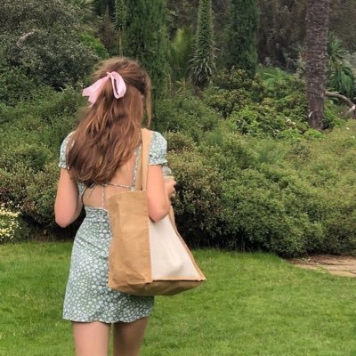 btsgrown's profile picture. 𝐅𝐚𝐥𝐥 𝐢𝐧 𝐍𝐚𝐭𝐮𝐫𝐞, 𝐁𝐨𝐨𝐤𝐬, 𝐅𝐨𝐨𝐝, 𝐓𝐞𝐚🫧🫐