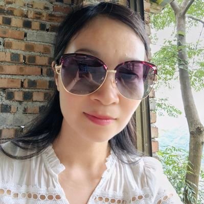 rongzhang284253's profile picture. 