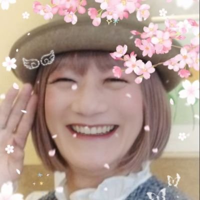 カラオケ大好きな小柄で明るい女装っ子です👧
普段は土日に東京国分寺で歌ってます
カラオケや飲みに行きましょう🎤🍻
男性女性女装さんお誘いをお持ちしています💖
過去に投稿した歌は「白河恵子」のプロフページ上で「歌手名」などで検索してみてね
高知出身 女装は福島白河で始めました👧