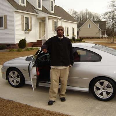 dolbylinux's profile picture. Musician, Tech Enthusiast, Open Source Advocate, Linux