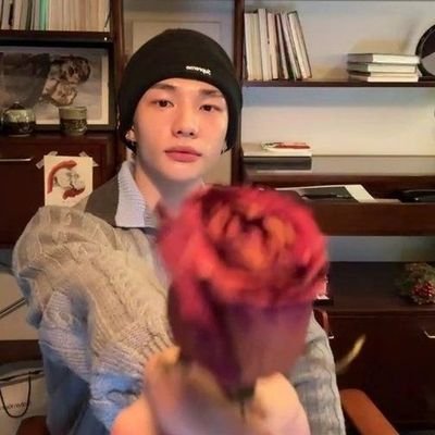 ResidovaSi94201's profile picture. 