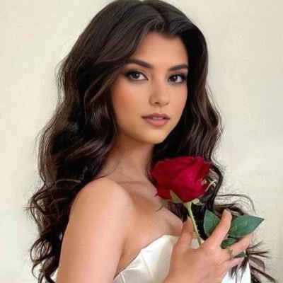 sofi_lane_'s profile picture. Model