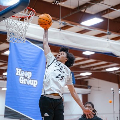 C/O 2025 | Simeon Career Academy | 6’6 l Wing | Cell 312-714-5661