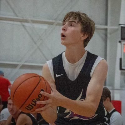 wyattschrage28's profile picture. God First | 6”5 175 | Breese Central High school | c/o 2028 |