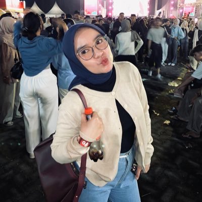 chiaseedzs's profile picture. Don't forget to take your daily dose of 'I'm okay'