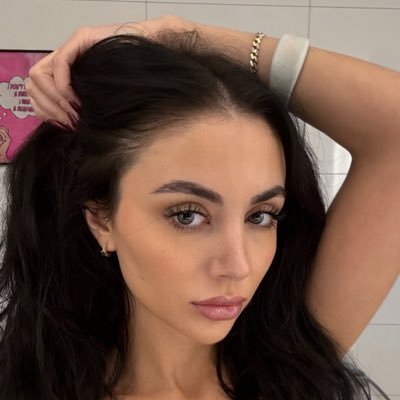 Deutsche Dom👸Brat-princess🤭money-Feti$hist💶
master manipulator 🪤50€ Tribut