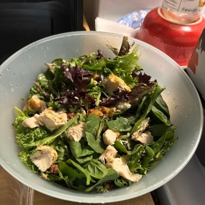 Amlesbian's profile picture. Somewhere over the rainbow