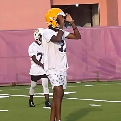 |ᴄᴏ’27| safety | 5’10 | 160 lb | trishaun14@gmail.com | 225-506-9316| MADISON PREP HS | 4.66 40 |