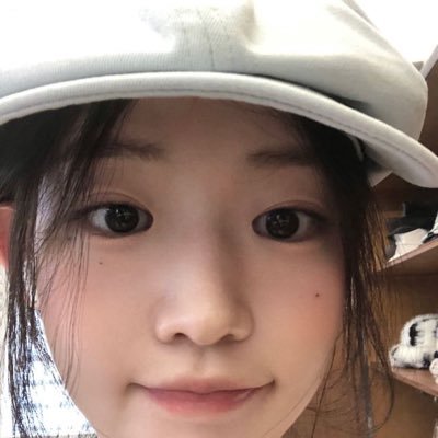 vesxvia's profile picture. 