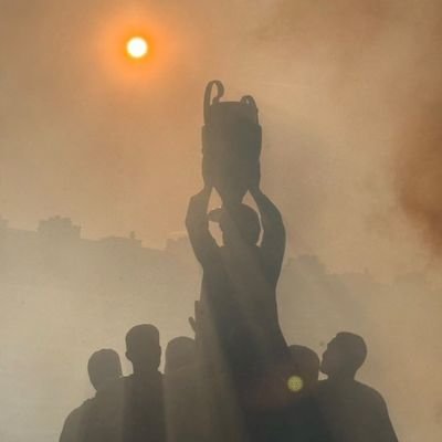 Parisien pour l'OM, comme beaucoup.
(Relai un peu tout et n'importe quoi, aussi. Retweeter ne vaut pas forcément approbation ou soutien)