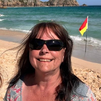 Happily retired, books, film, music, gardens, own pics except re-tweets, Scottish, European. No DMs 📚🌿🌹🪻🐝🦋🌳 ☮️ 🇺🇦