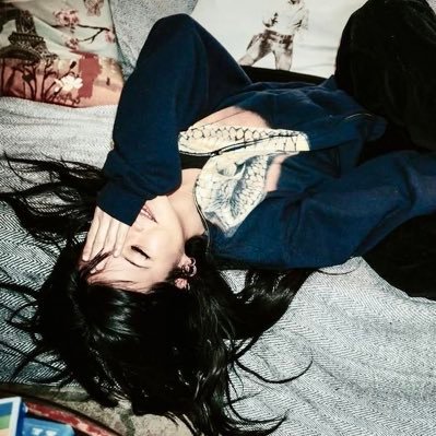 deekayiing's profile picture. 